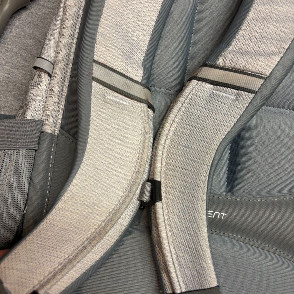 North Face Gray Everyday Backpack - image 5